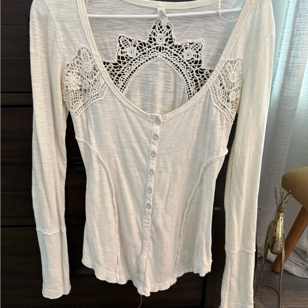 Free People White Fitted Blouse with Lace Details
